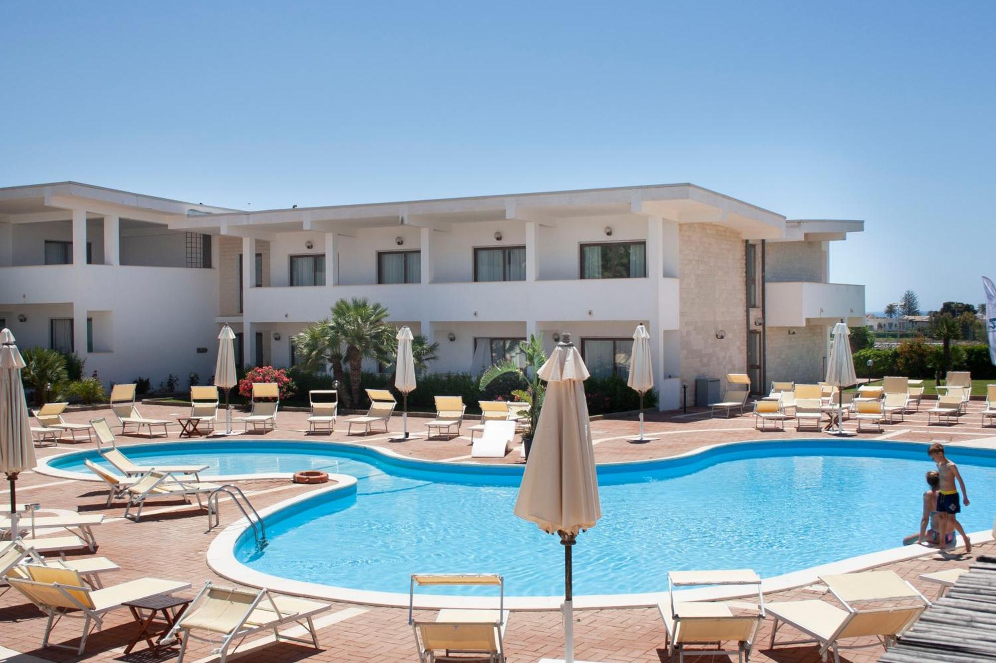 Zeta Resort Donnalucata Шикли Екстериор снимка