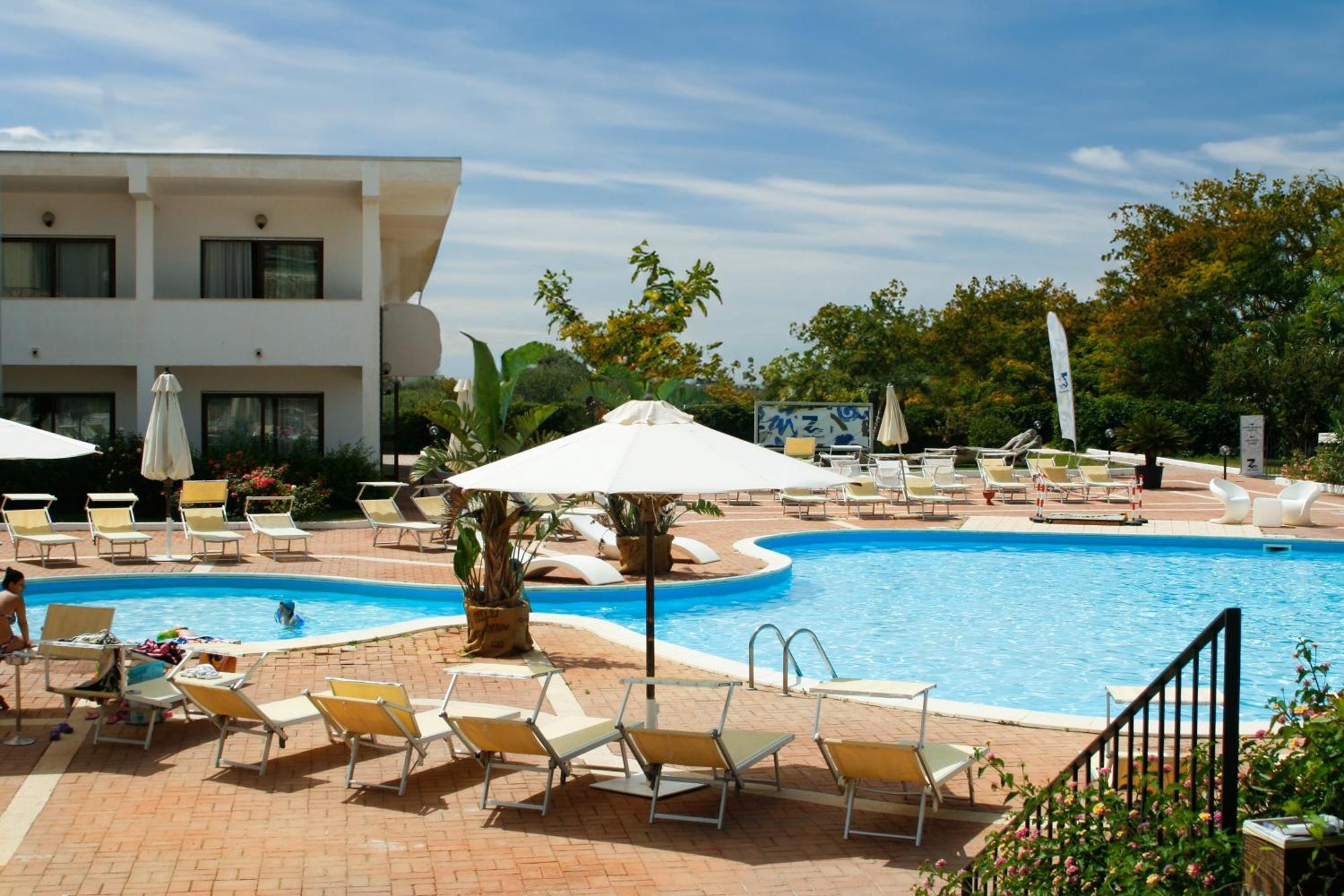 Zeta Resort Donnalucata Шикли Екстериор снимка